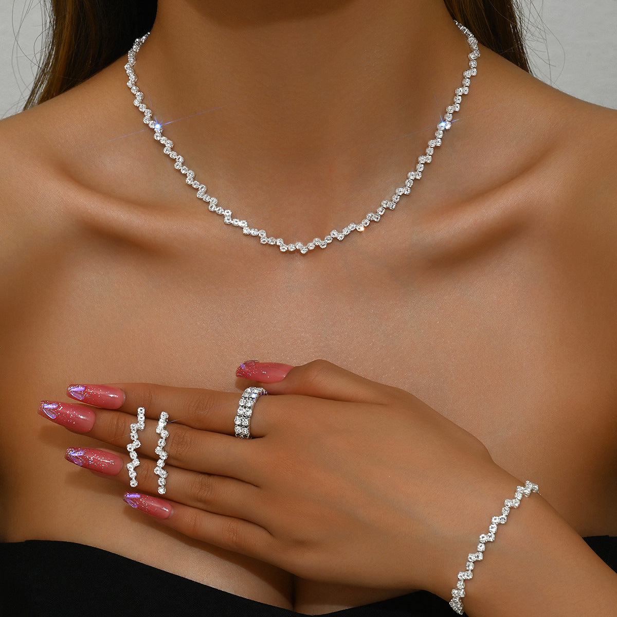Women's Simple Zircon Claw Chain Geometric Fashion Fine Clavicle Jewelry Set