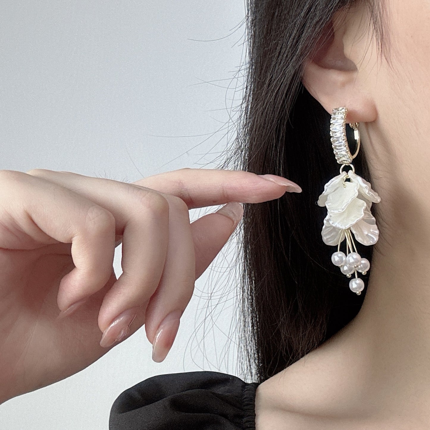 Women's Sweet Super Fairy Petals Pearl Tassel Fashion High Sense Earrings