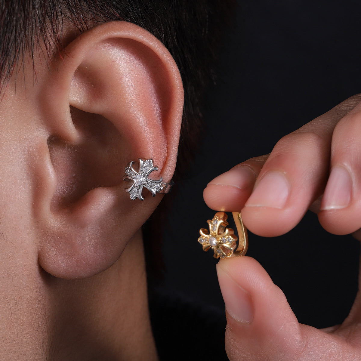Women's & Men's Flower-de-luce Fashion Trend Zircon Cross High Ear Clip
