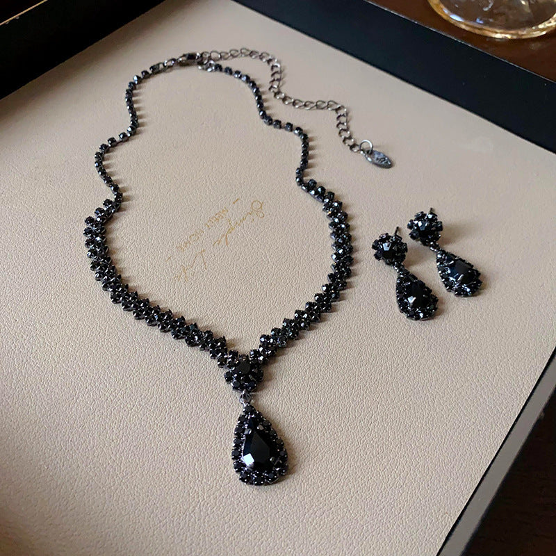 With Diamond Flower Ear Niche Design Clavicle Jewelry Set