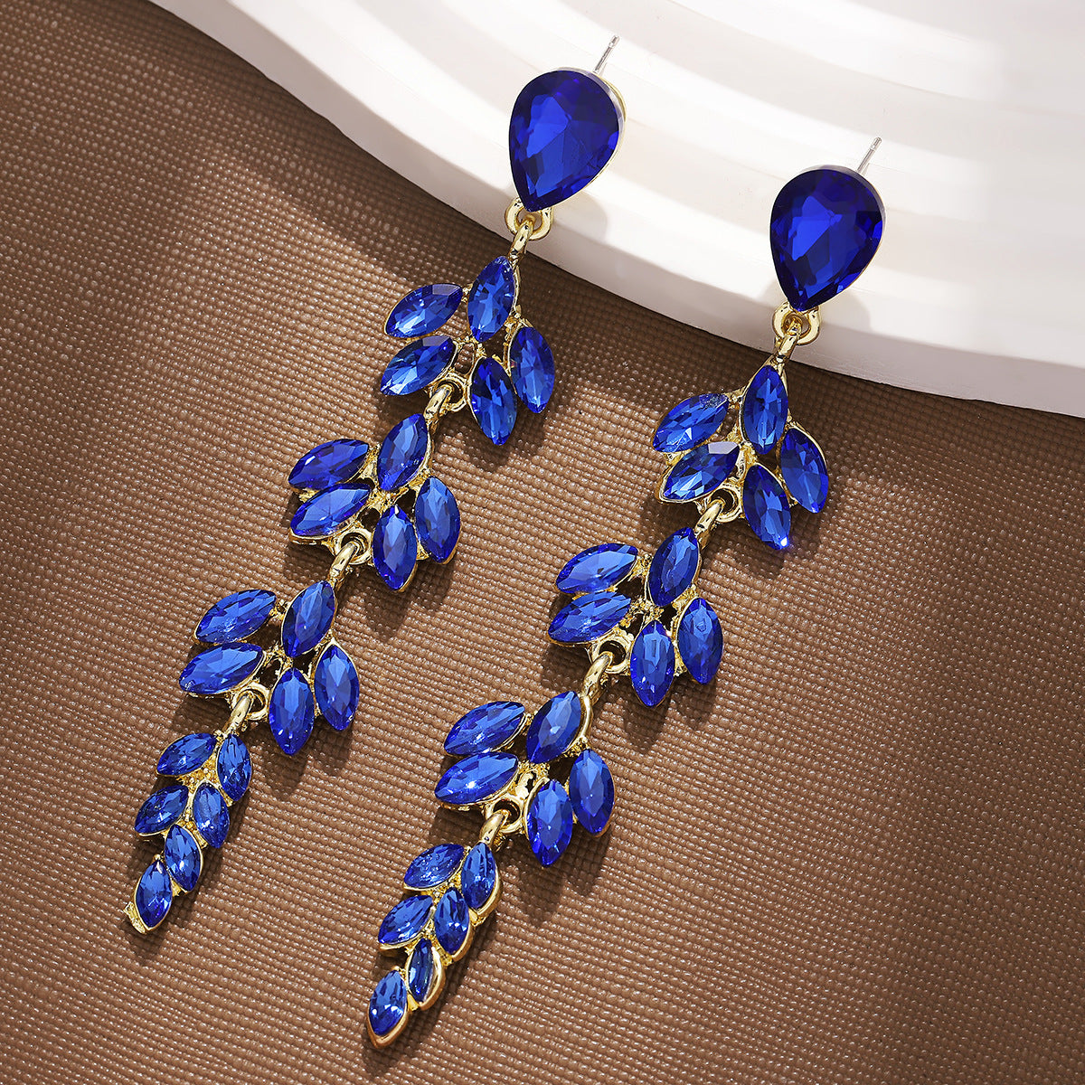 Elegant Wheat Fashion Long Gold-plated Inlaid Crystal Willow Leaf Shape Rings