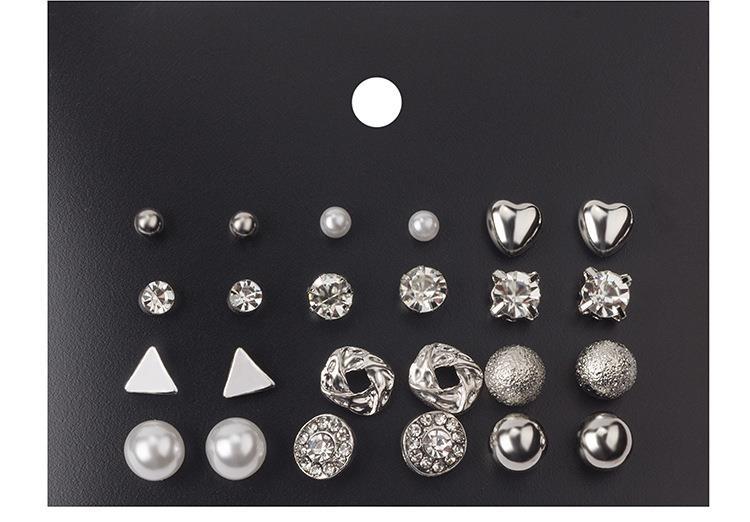 Korean Style Pearl Zircon Card Metal Stud Earrings