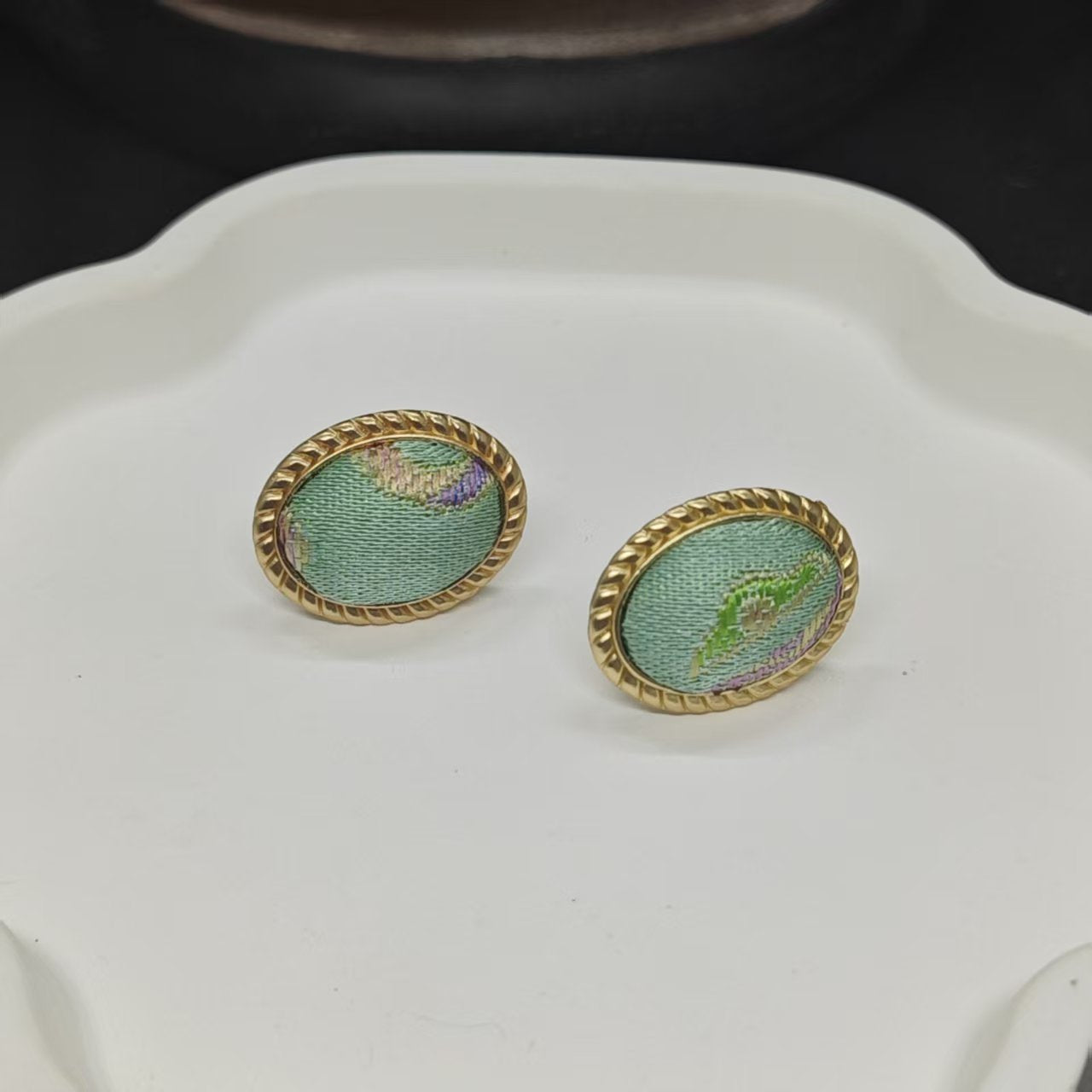 Finished Bean-shaped Female Chinese Style Han Clothing Cheongsam Antique Stud Earrings
