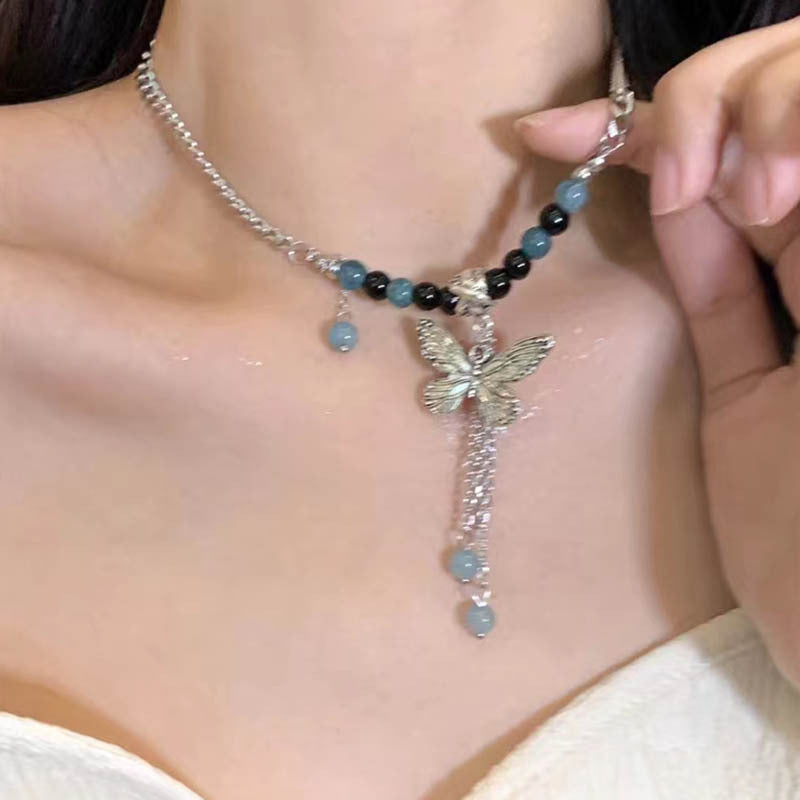 Colliers de style ethnique avec pompon papillon en perles chinoises