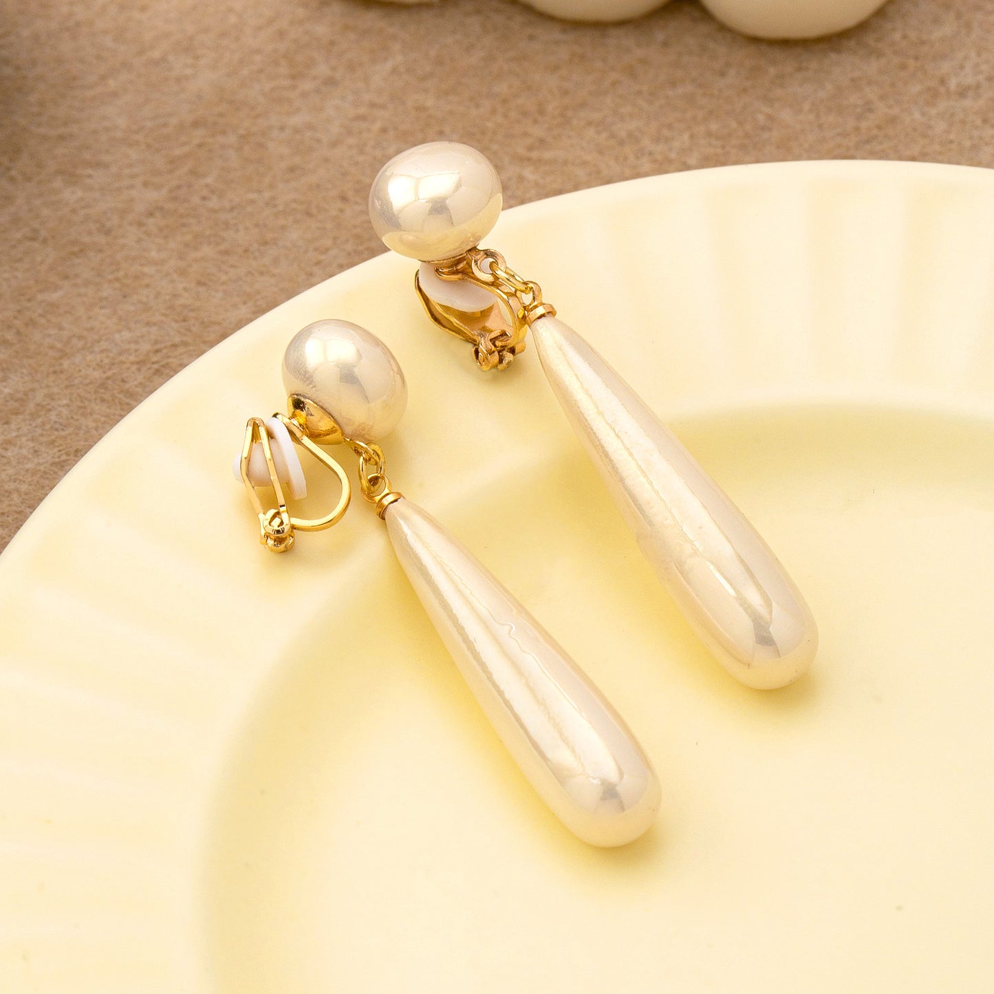 Women's Style Retro High-grade Water Drop For Affordable Luxury Pendants
