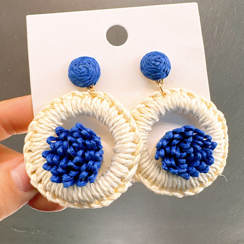 Style Seaside Vacation Exaggerated Wear Unique Straw Flower Round Design Earrings