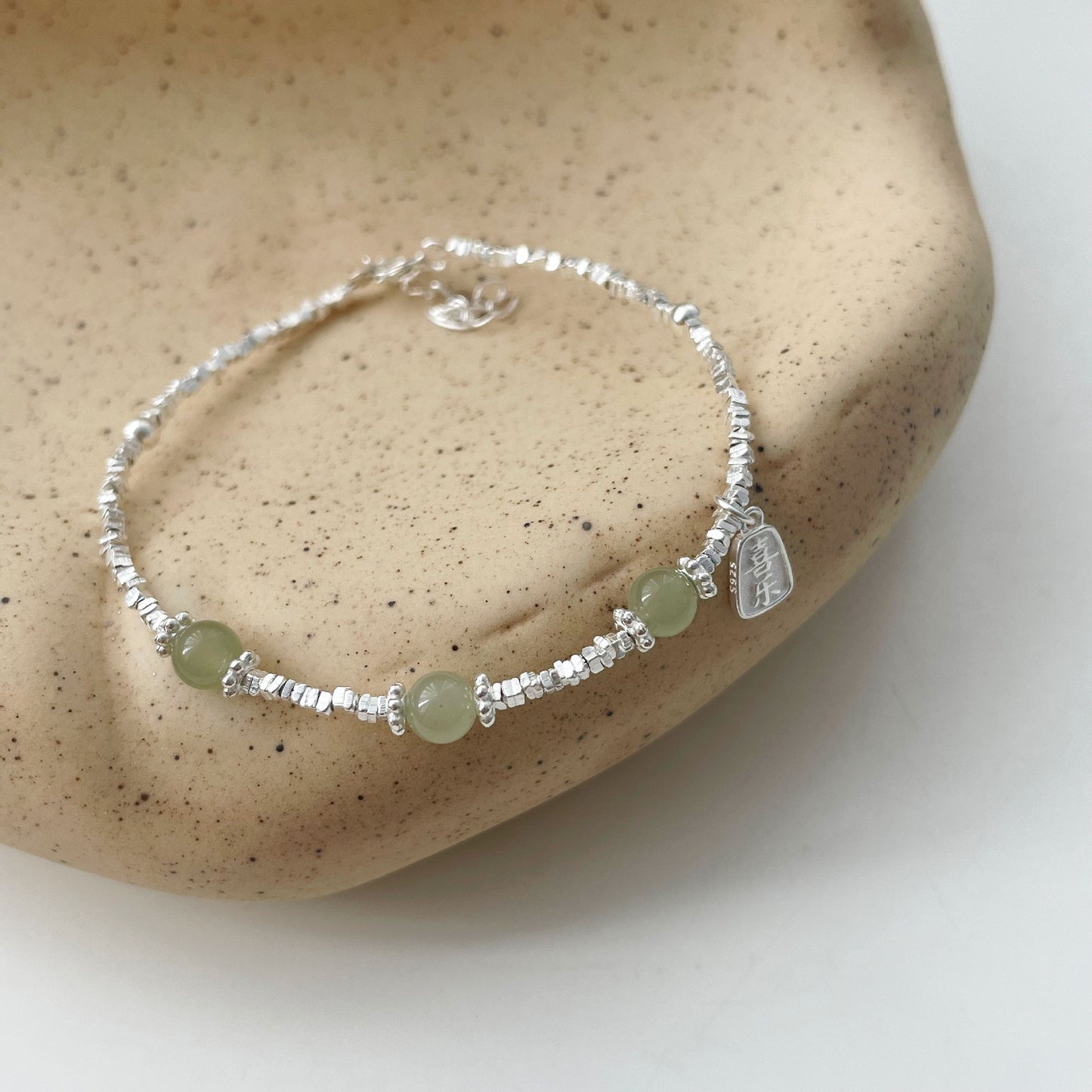 Bracelets Design en argent sterling avec couple brisé en jade