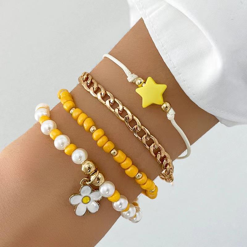 Suit Niche Fashion Small Flower Imitation Bracelets