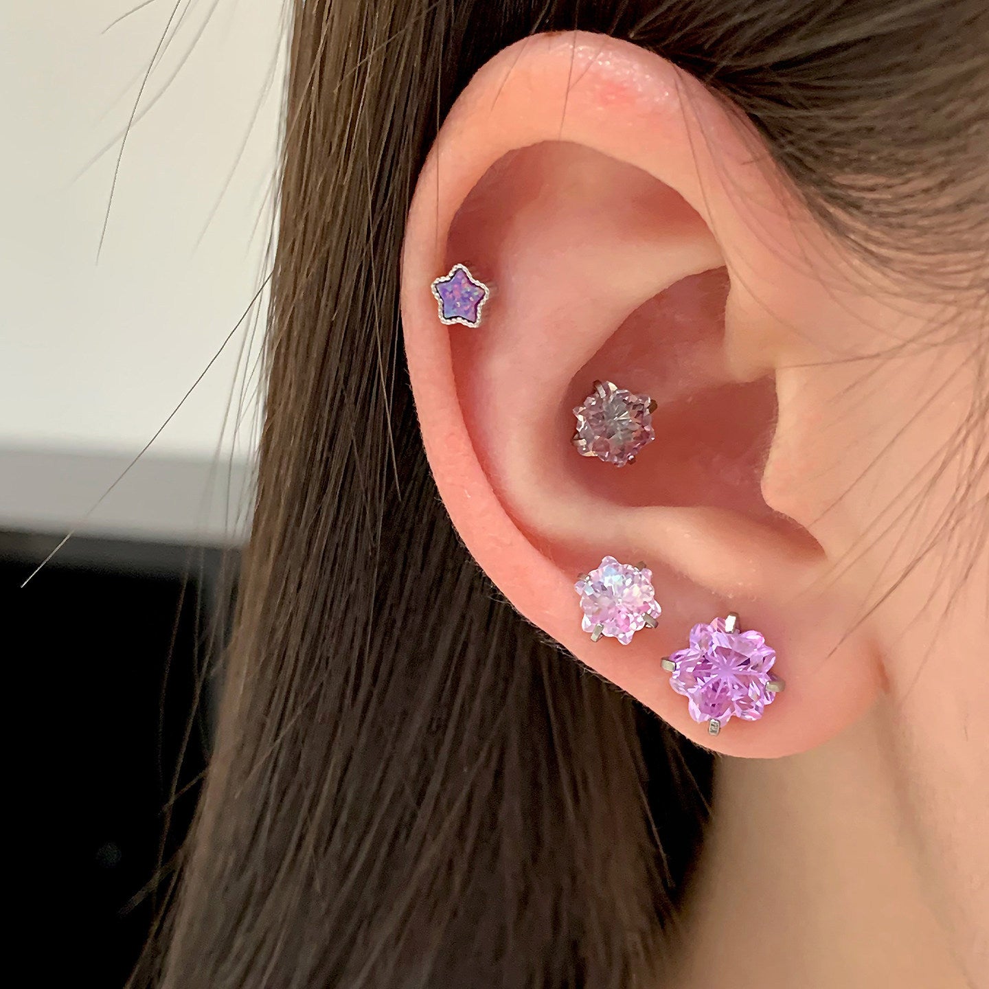 Cutting Flash Zircon Ear Bone Outer Spiral Titanium Steel Diamond Rings