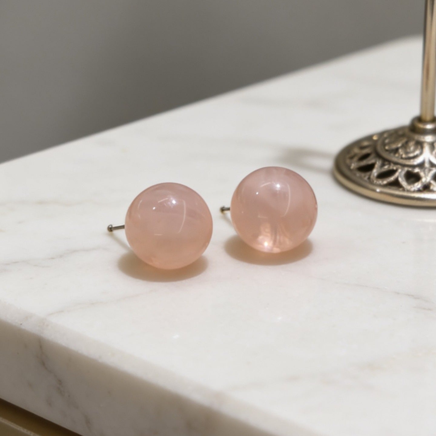 Women's Steamed Buns Bean-shaped High-grade Sense Sweet Stud Earrings