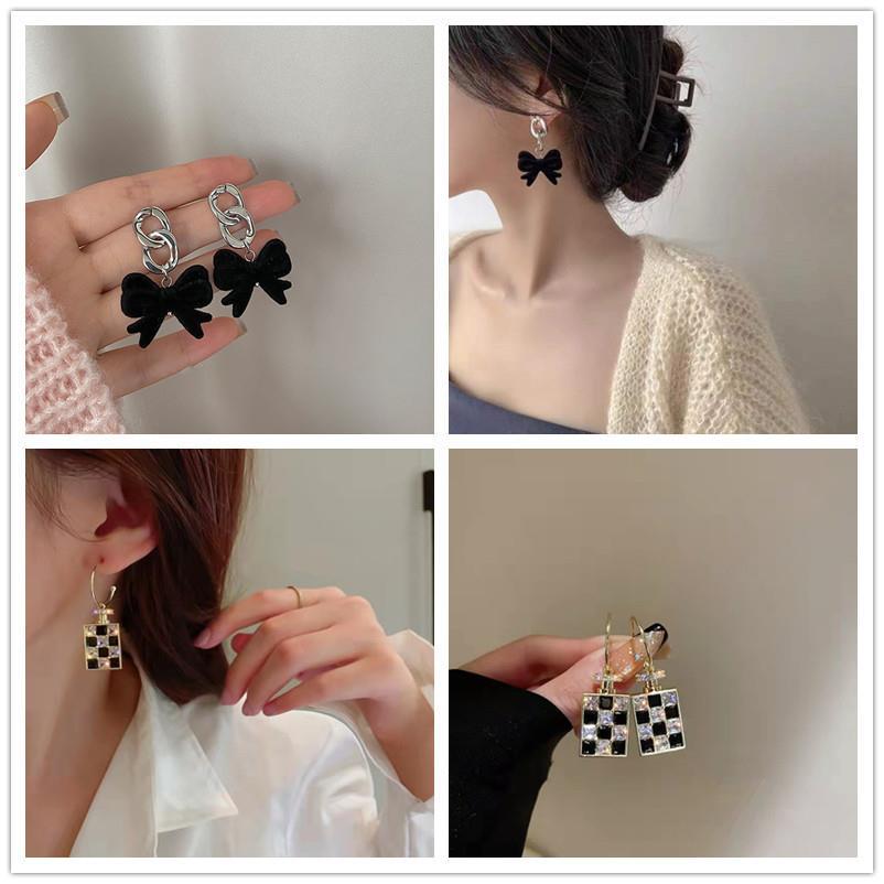 Women's Light Luxury Elegant Elegance Retro Bow Earrings