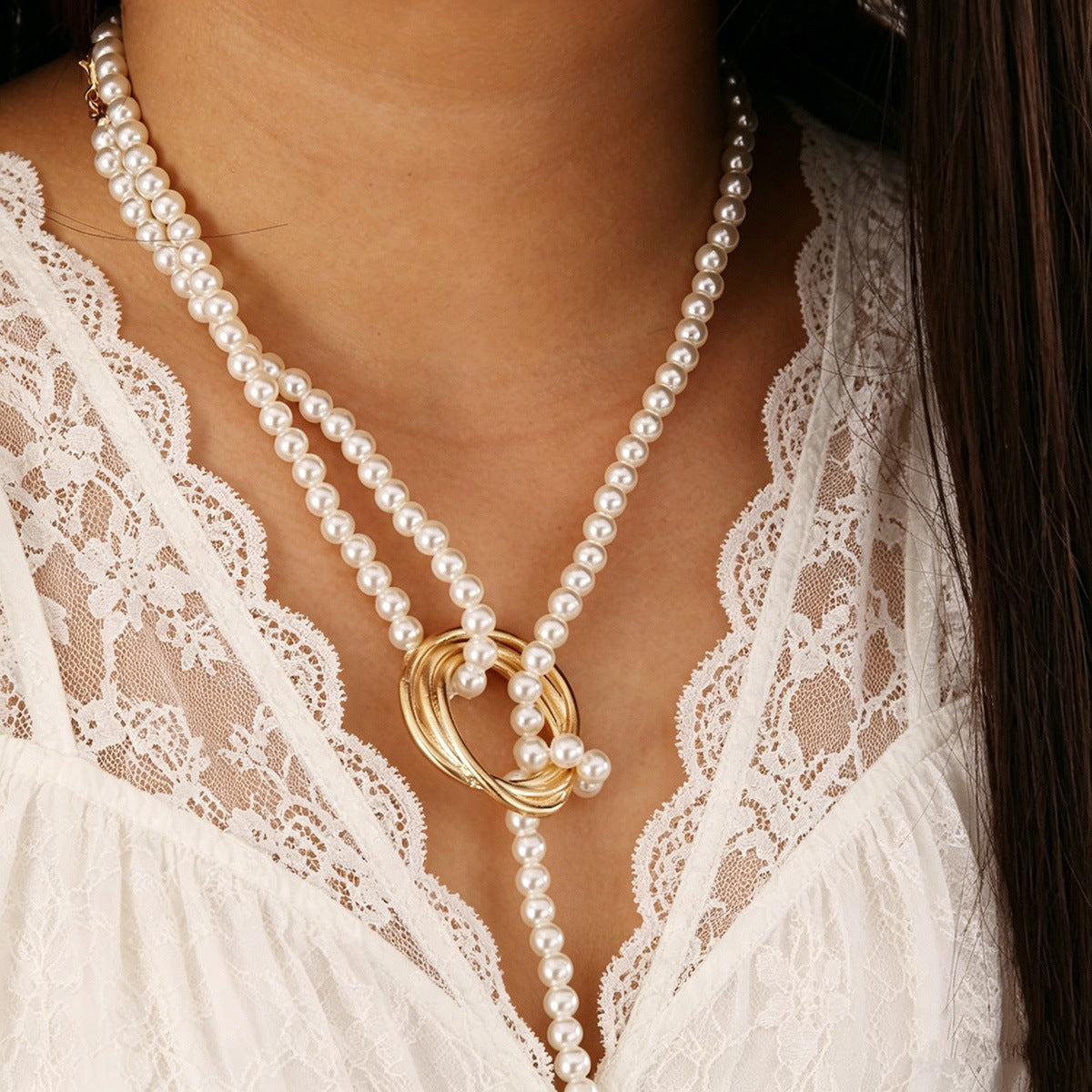 Vintage Pearl Portrait Wafer Geometric Metal Clavicle Chain Jewelry Set