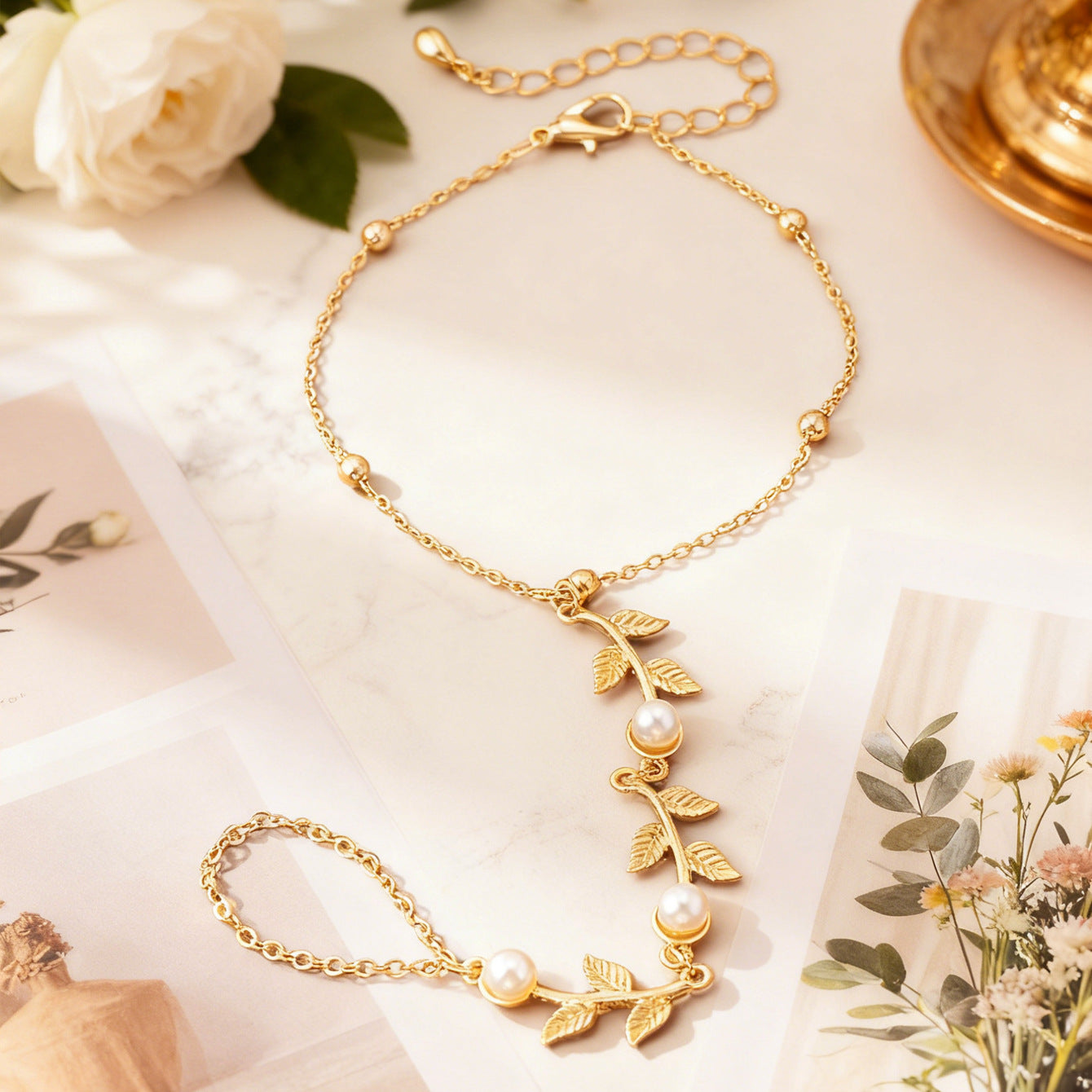 Women's Simple Unique Leaves Imitation Pearl One-piece For To Bracelet