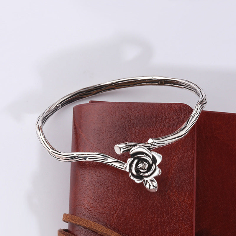 Women's Style Personality Trendy Sier Plated Retro Distressed Design Bracelet