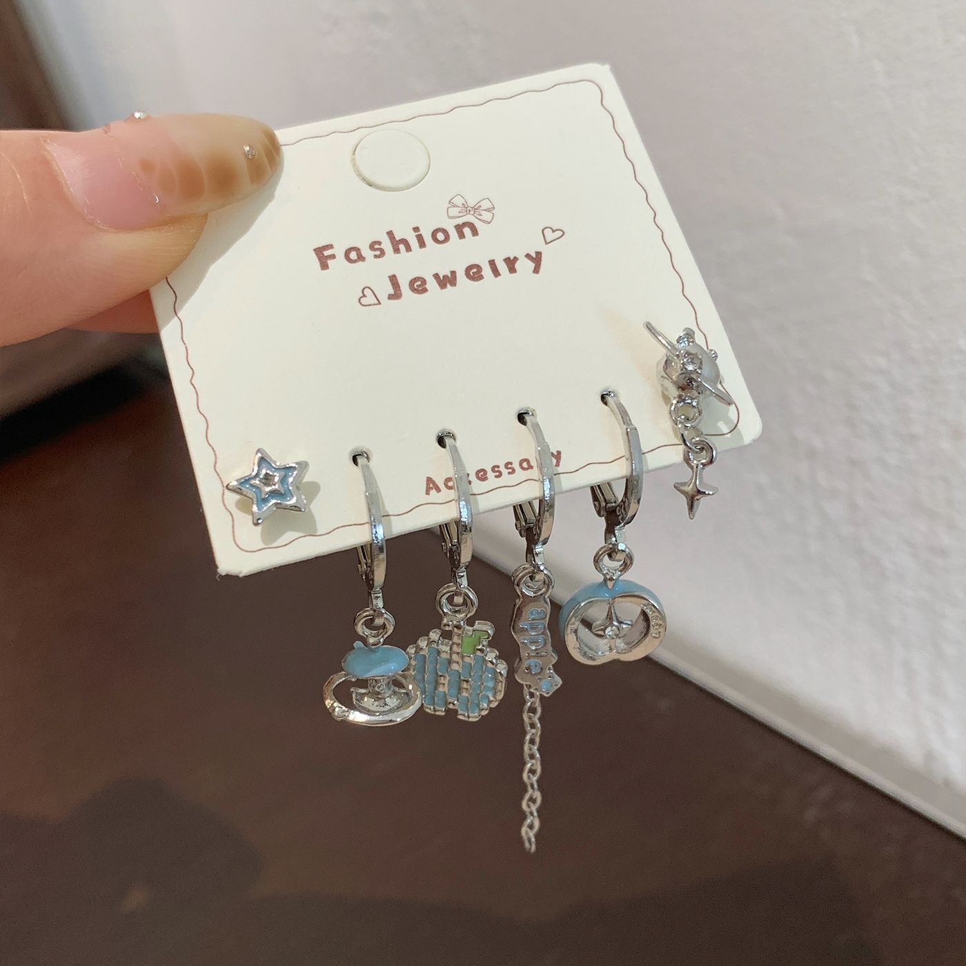 Apple Paradise Clip Suit Female Sweet Cool Exquisite Tassel Earrings