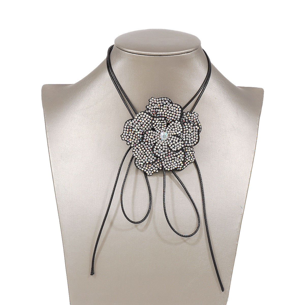 Women's Retro Diamond Camellia Niche Wax Line Necklaces