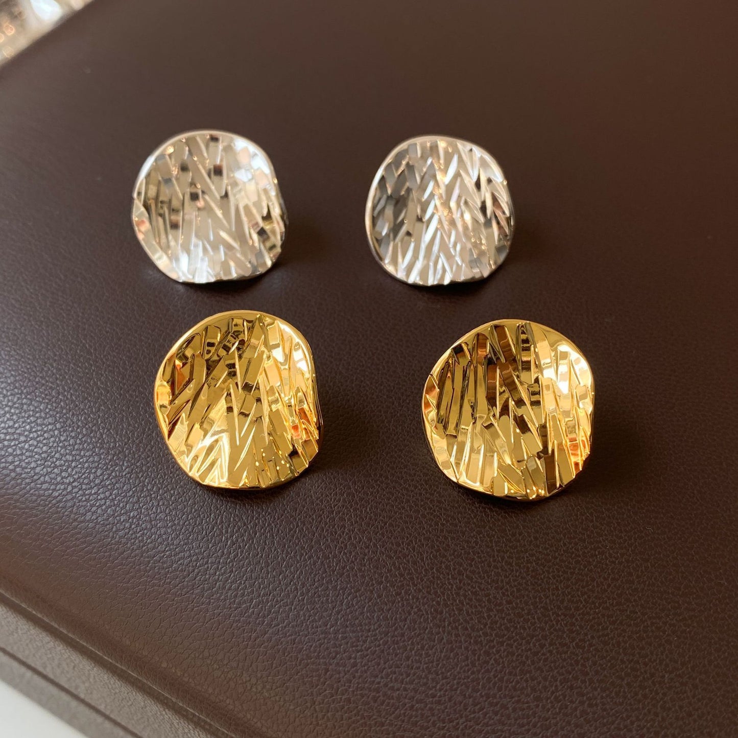 Design High-grade Simple Temperamental Irregular Exaggerated Geometry Resistance Affordable Luxury Ear Clip