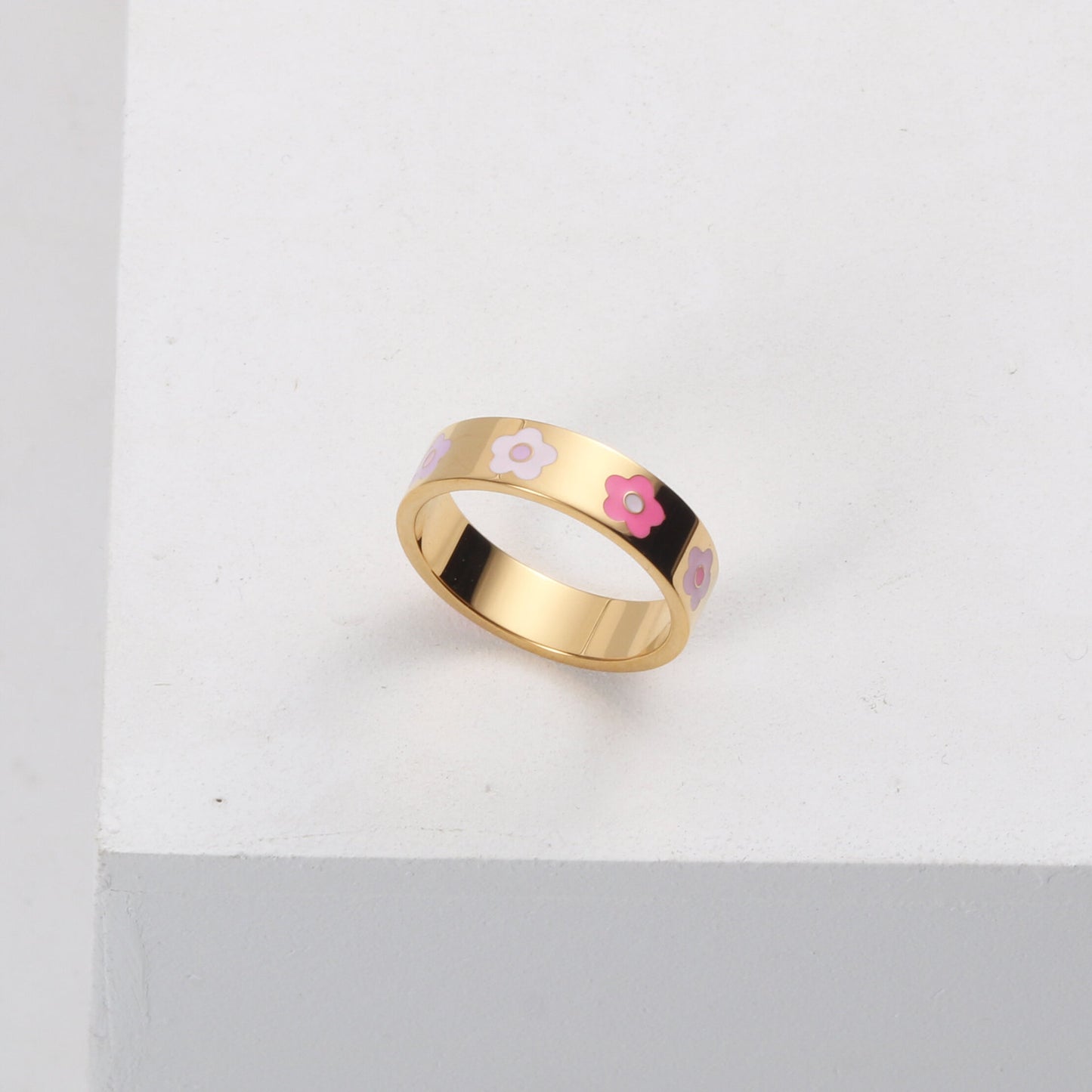 Designer Retro Enamel Irregular Gold Titanium Rings