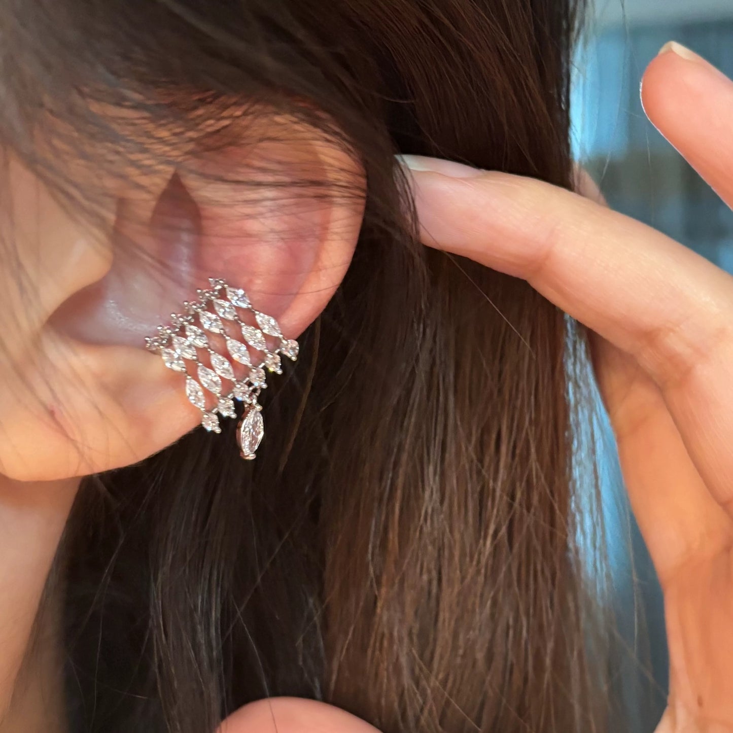 Interest Light Luxury High-grade Zircon Water Drops Flashing Bone Cold Rings