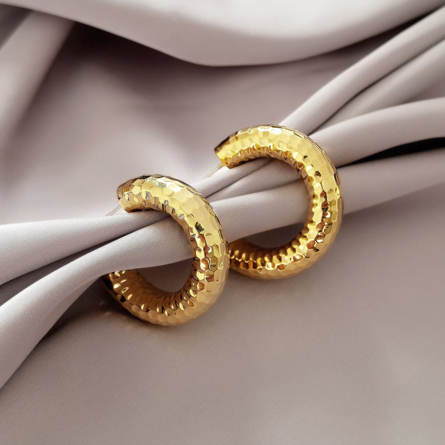 Women's Cold Style Circle Gold Trendy Stylish Earrings