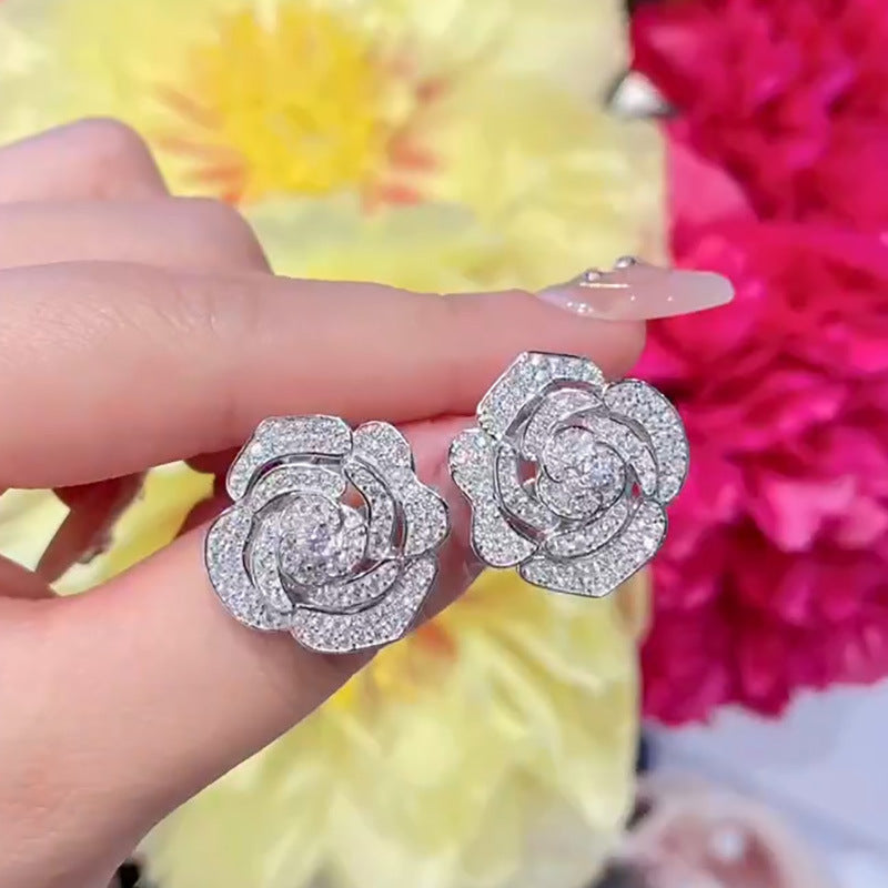 Women's Light Luxury Hollow Rose Ear Micro Setting Full Diamond Fashion Jewelry Set