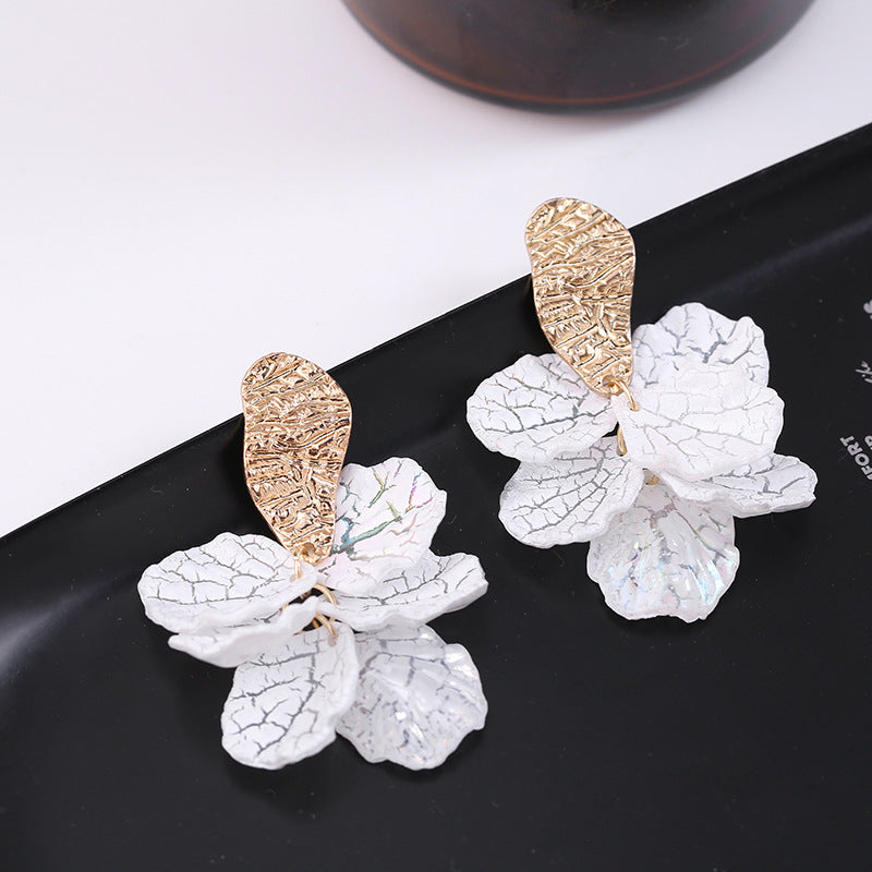 Boucles d'oreilles pétales de tempérament pour femmes, simples, à la mode, hautes et dignes