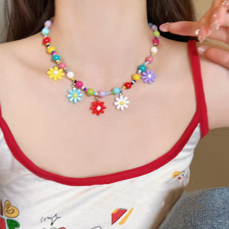 Women's Color Little Daisy Contrast Design Clavicle Chain Necklace