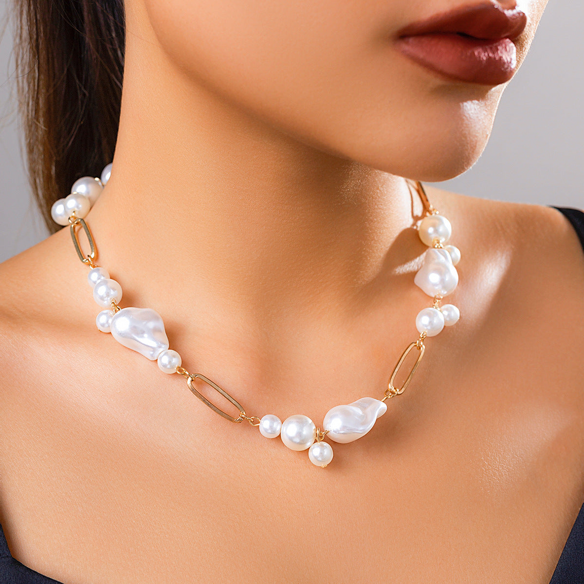 Baroque Shaped Imitation Pearl Vintage Short Necklaces