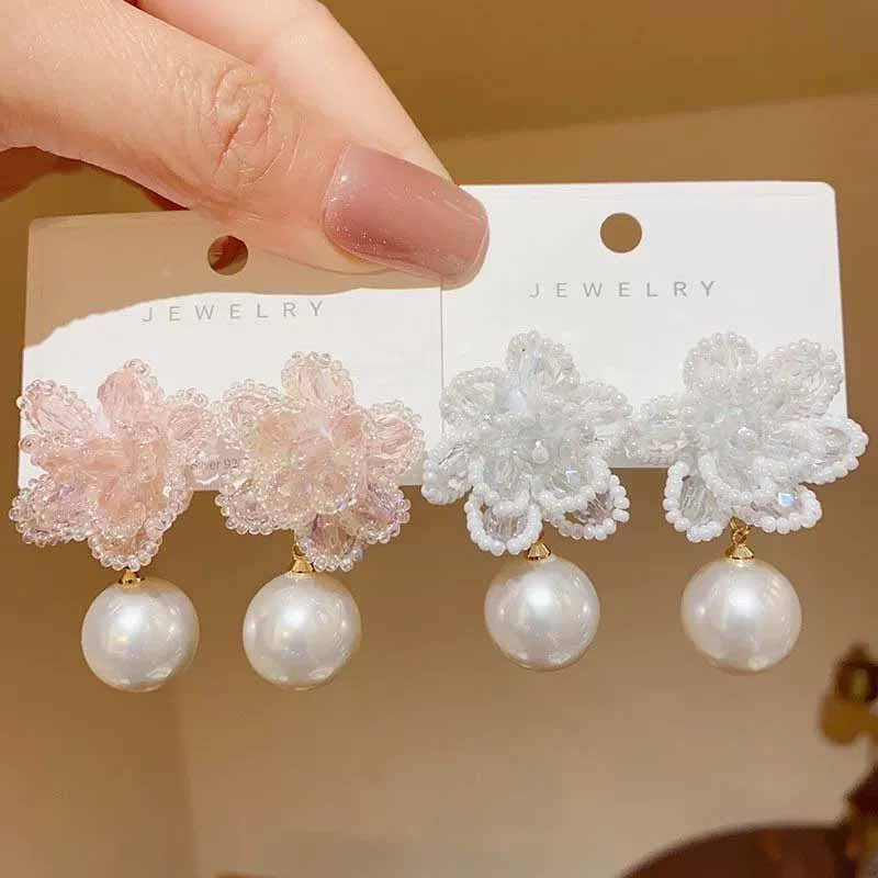 Luxury Fresh Handmade Woven Crystal Flower Style Stud Earrings