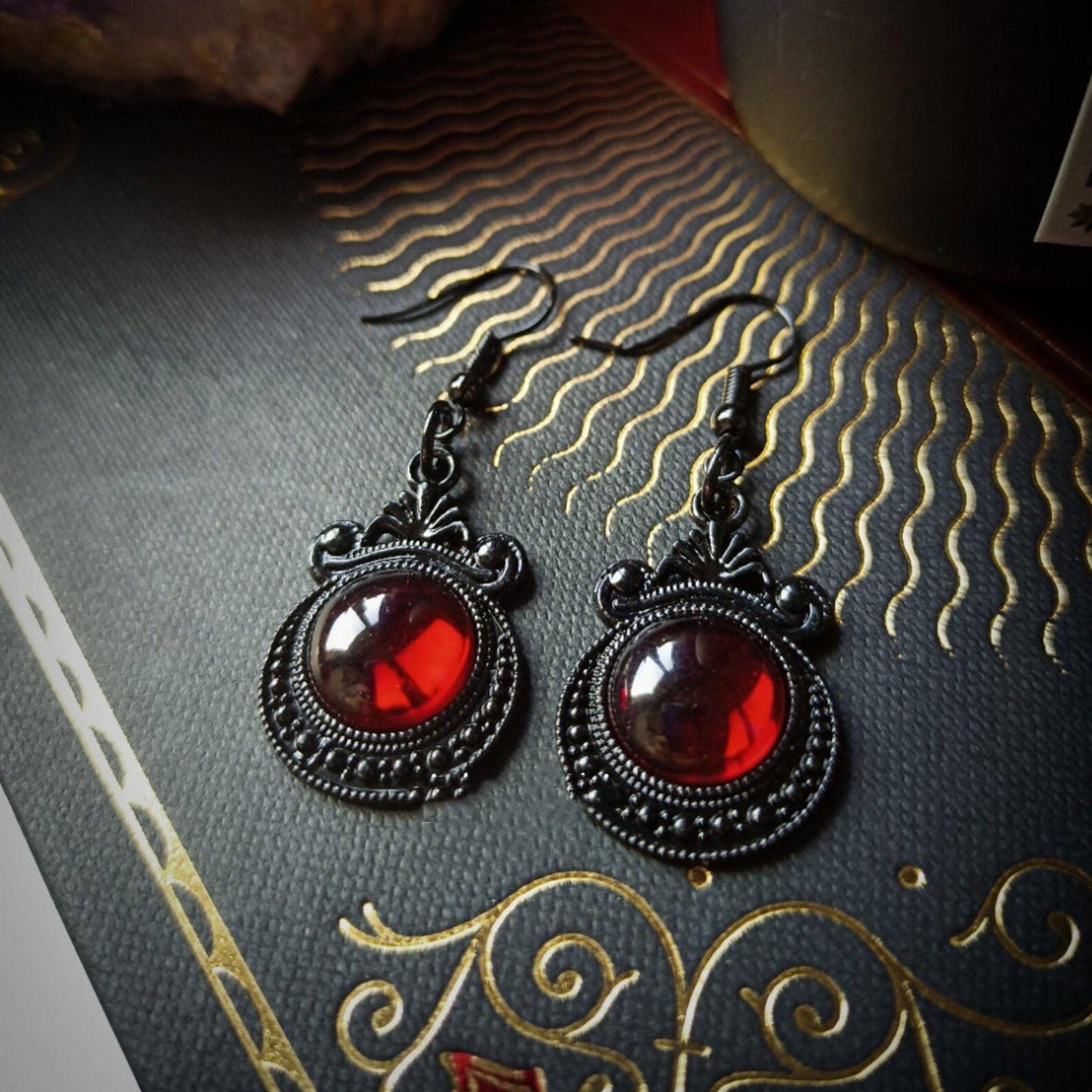 Vintage Ruby Personality Fashion Witch Mirror Earrings