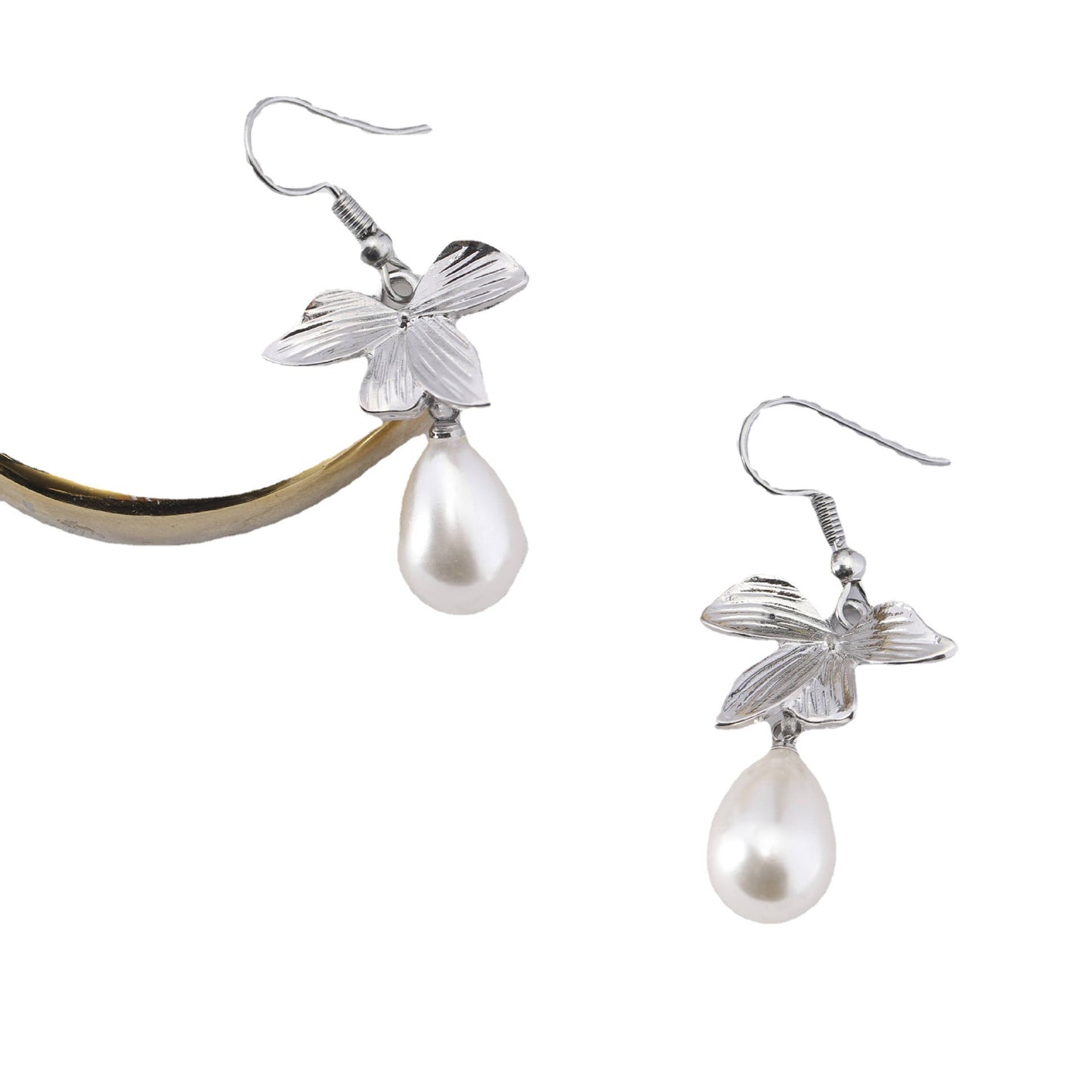 Leaf Pearl Fashion Temperament Unique And Exquisite Korean Earrings