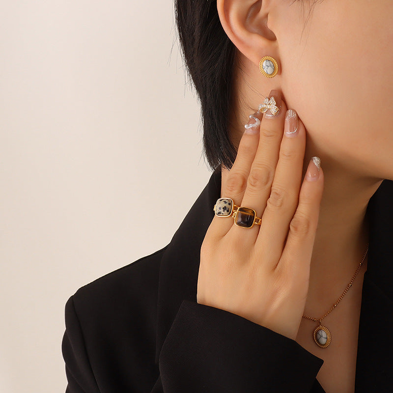 Women's French Bohemian Personality Fashion Retro Turquoise Opal Inlaid Jewelry Set