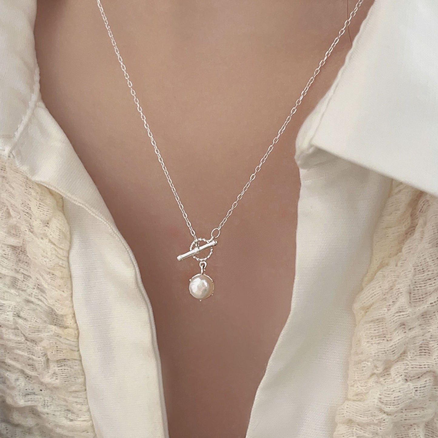 Women's Luxury High-grade Pearl Pendant Clavicle Chain Necklaces