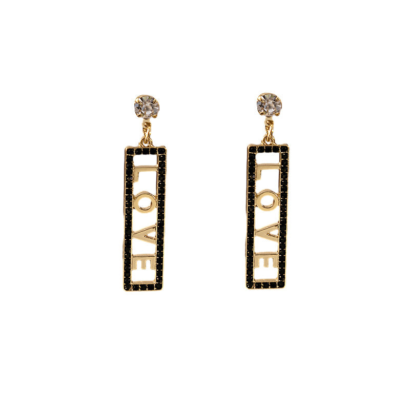 Boucles d'oreilles géométriques de niche de lettre personnalisée rétro en strass pour femmes