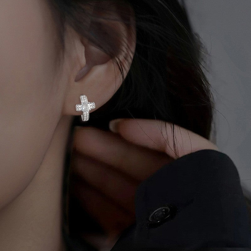 Men's & Women's Cross Trendy Fashion Handsome Street Shot Super Flash Zircon Ear Buckle