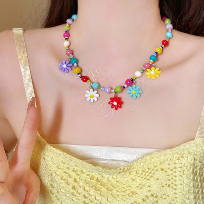 Women's Color Little Daisy Contrast Design Clavicle Chain Necklace