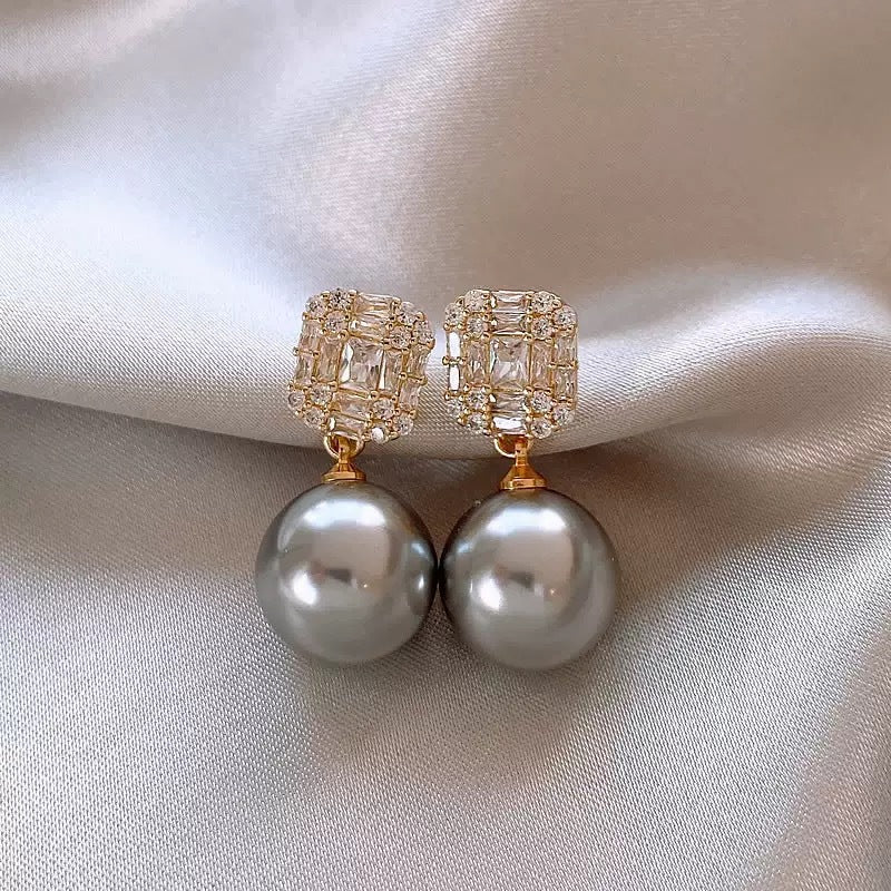 Women's French Style Vintage Pearl Simple Niche Delicate Fashion High Sense Earrings
