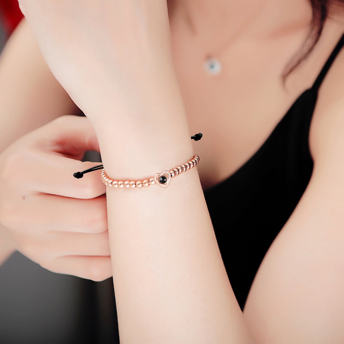 Armbänder für Damen und Herren sowie Liebesprojektion für Paare und Sprachen