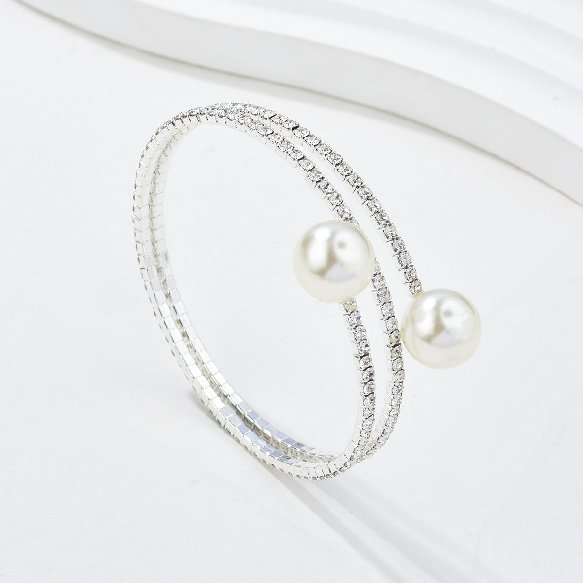 Fashion Bridal Elegant Shiny Rhinestone Pearl Single Row Hand Bracelet