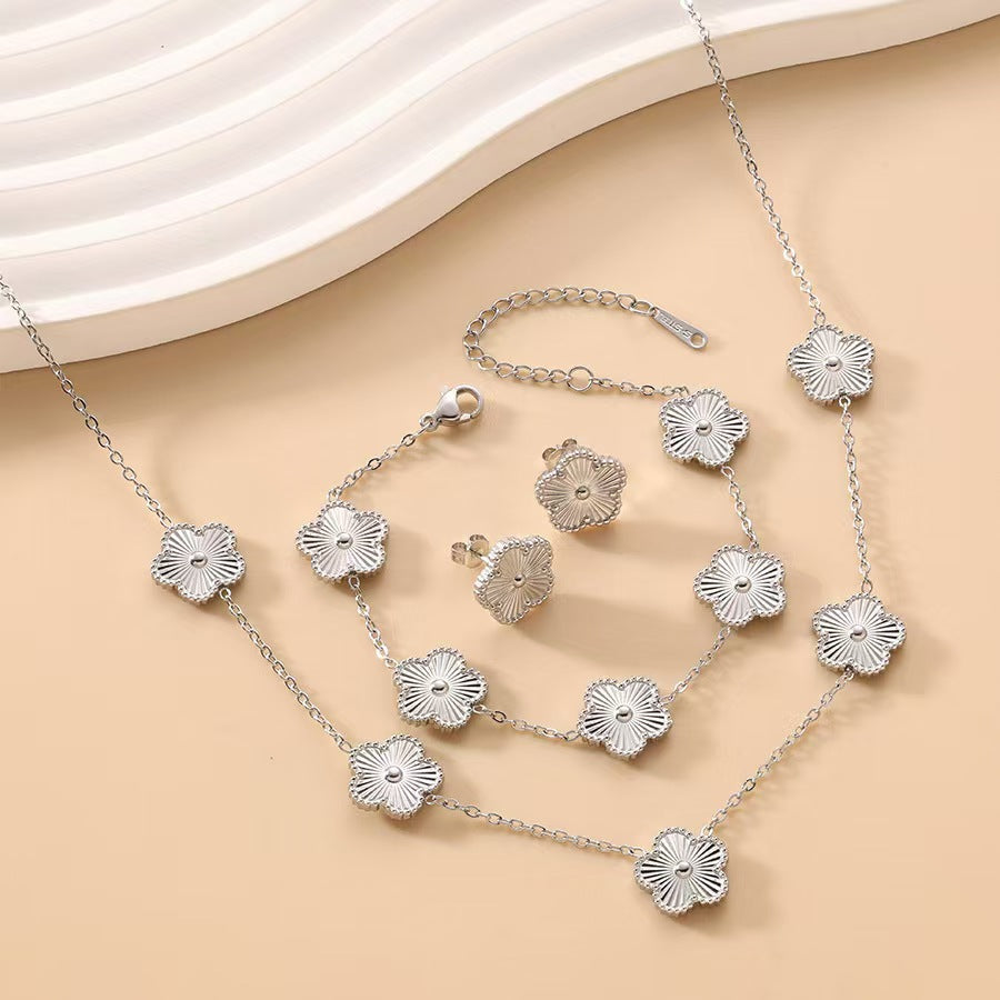 Stainless Steel Waterproof Color Retaining Lucky Parthenocissus Grass Flower Jewelry Set