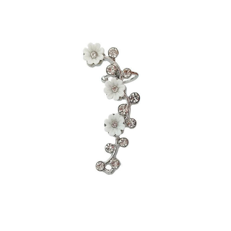 Small White Flower One-piece Fashion Unilateral Ear Clip