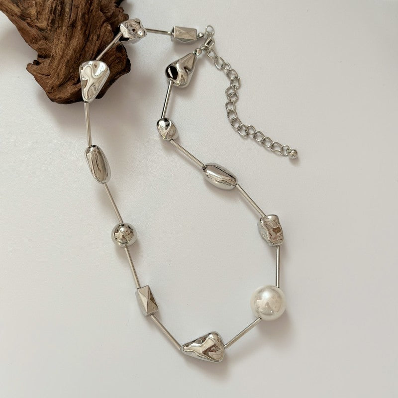 Women's & Men's Design Irregular Metal Pearl Stitching Personality Clavicle Chain Necklaces