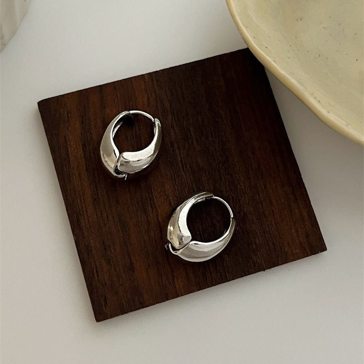 Women's French Retro Metal For Indifference Trend Niche Earrings