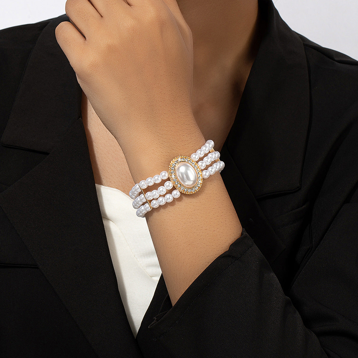 Französische elegante Vintage-Perlen-Diamant-Perlenarmbänder für Damen