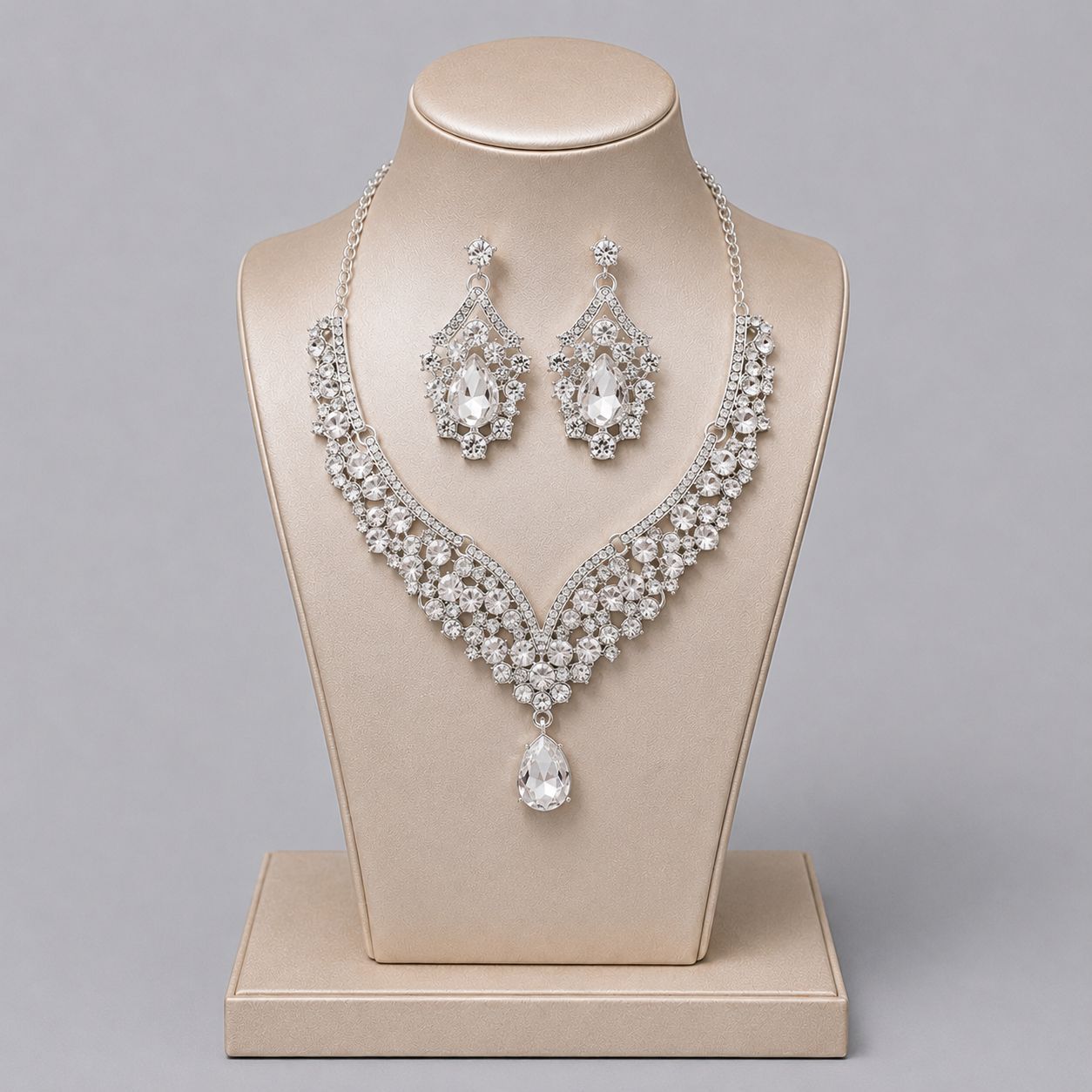 Alloy Rhinestone Light Luxury Dinner Dress Jewelry Set