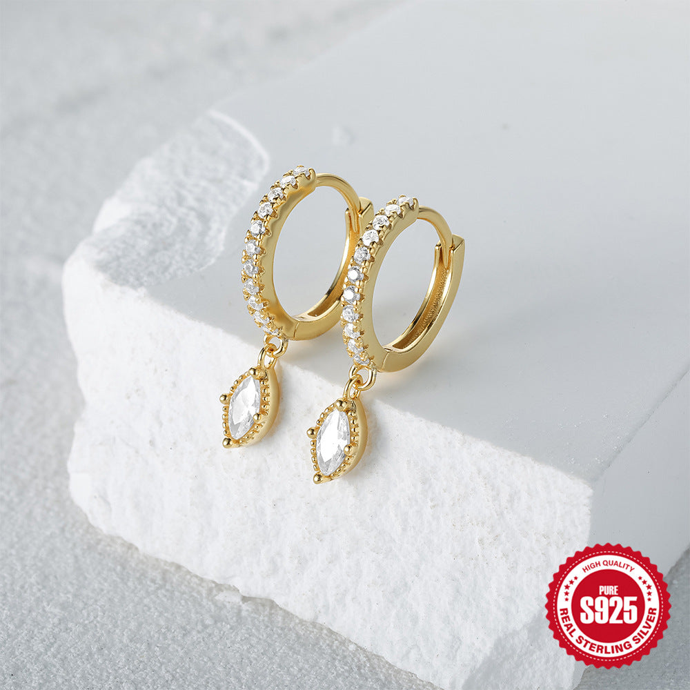 Boucles d'oreilles de tempérament de luxe léger avec clip d'oreille en diamant pour les yeux