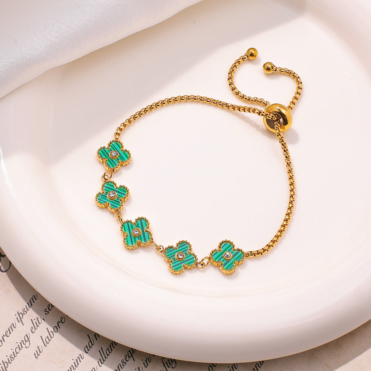 Light Luxury Titanium Steel No Fading Clover Female Bracelet