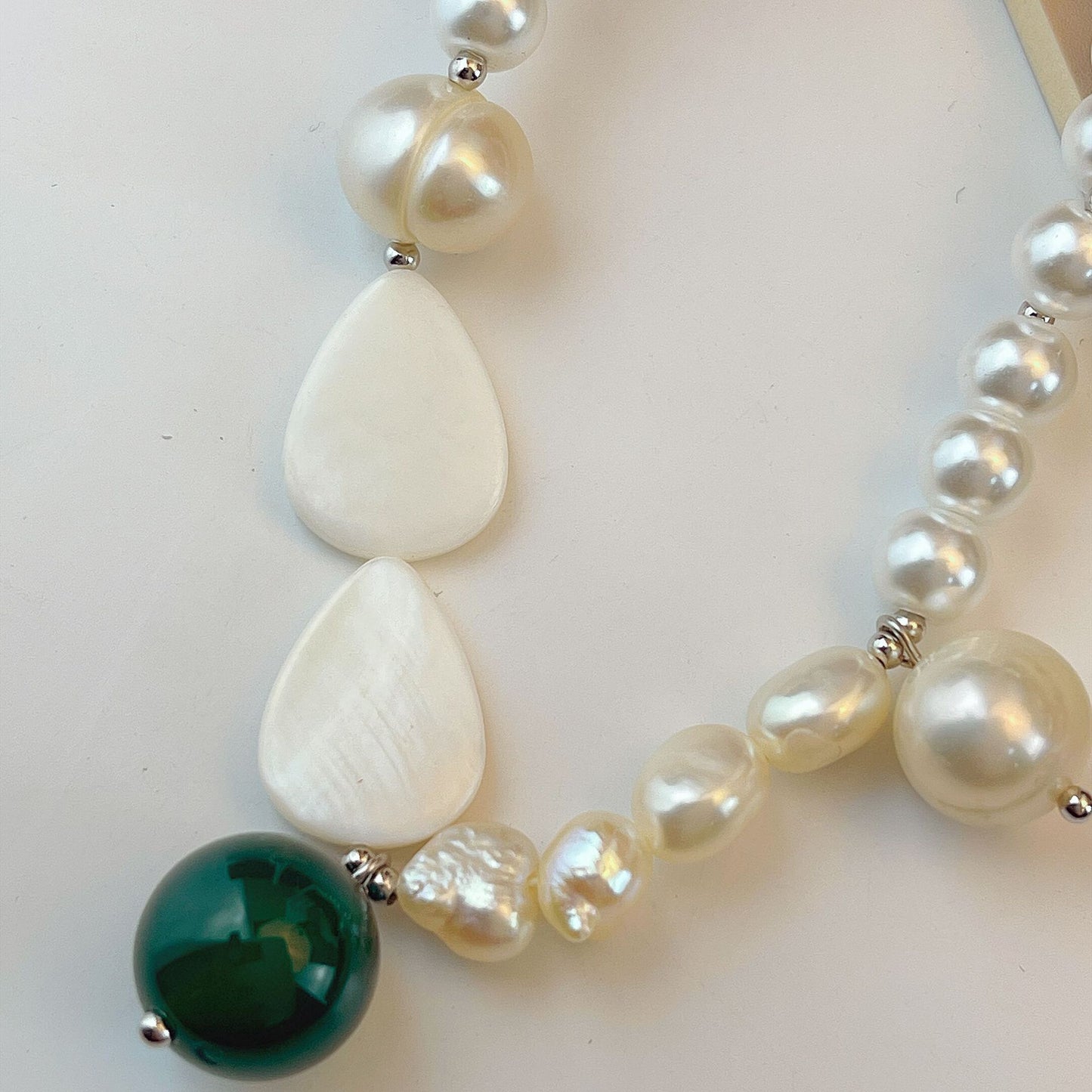 Stone Shell Pearl Sweet Elegance High-grade Fashionable Necklaces