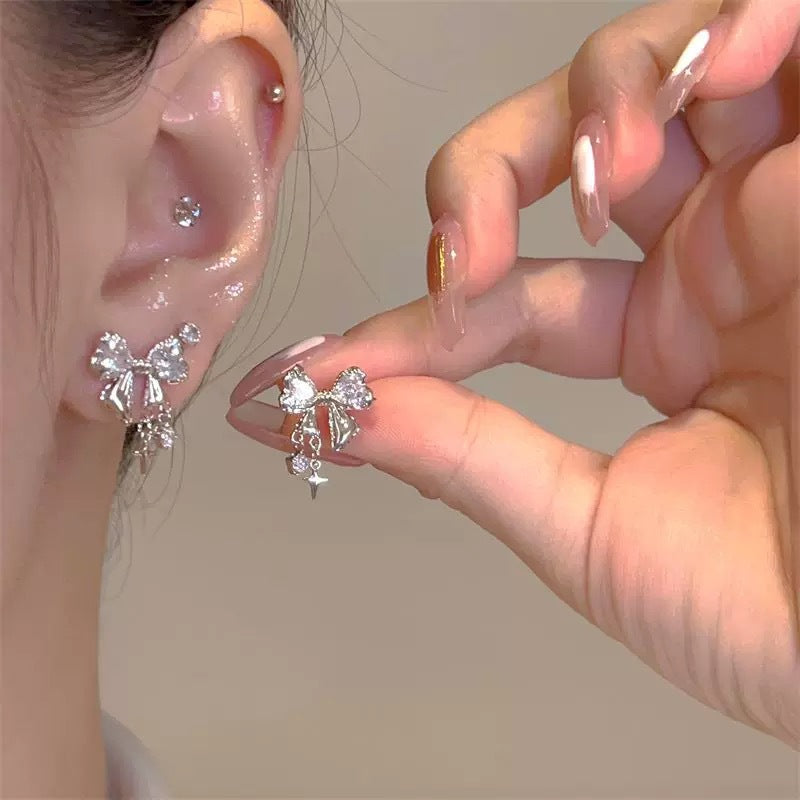 Women's Flower Zircon For Design Fashionable Temperamental Without Rings