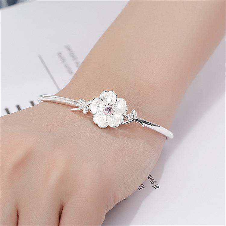 Women's Sweet Creative Flower Open Diamond Pink Cherry Bracelet